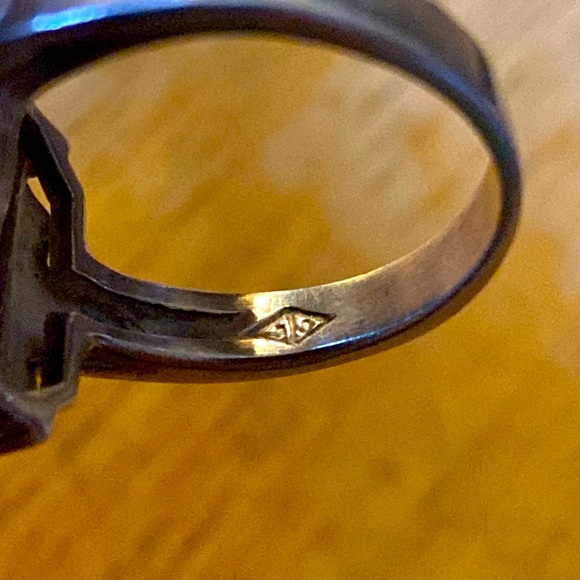 Onyx Sterling Ring, Size 7 - Picture 5 of 5